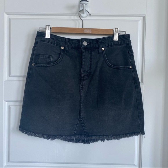 BLACK DENIM MINI SKIRT - Picture 1 of 12